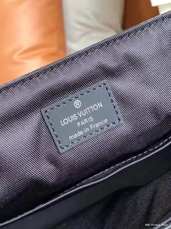 AAA Replica Ru VUITTON PM LOUIS DISTRICT 0606